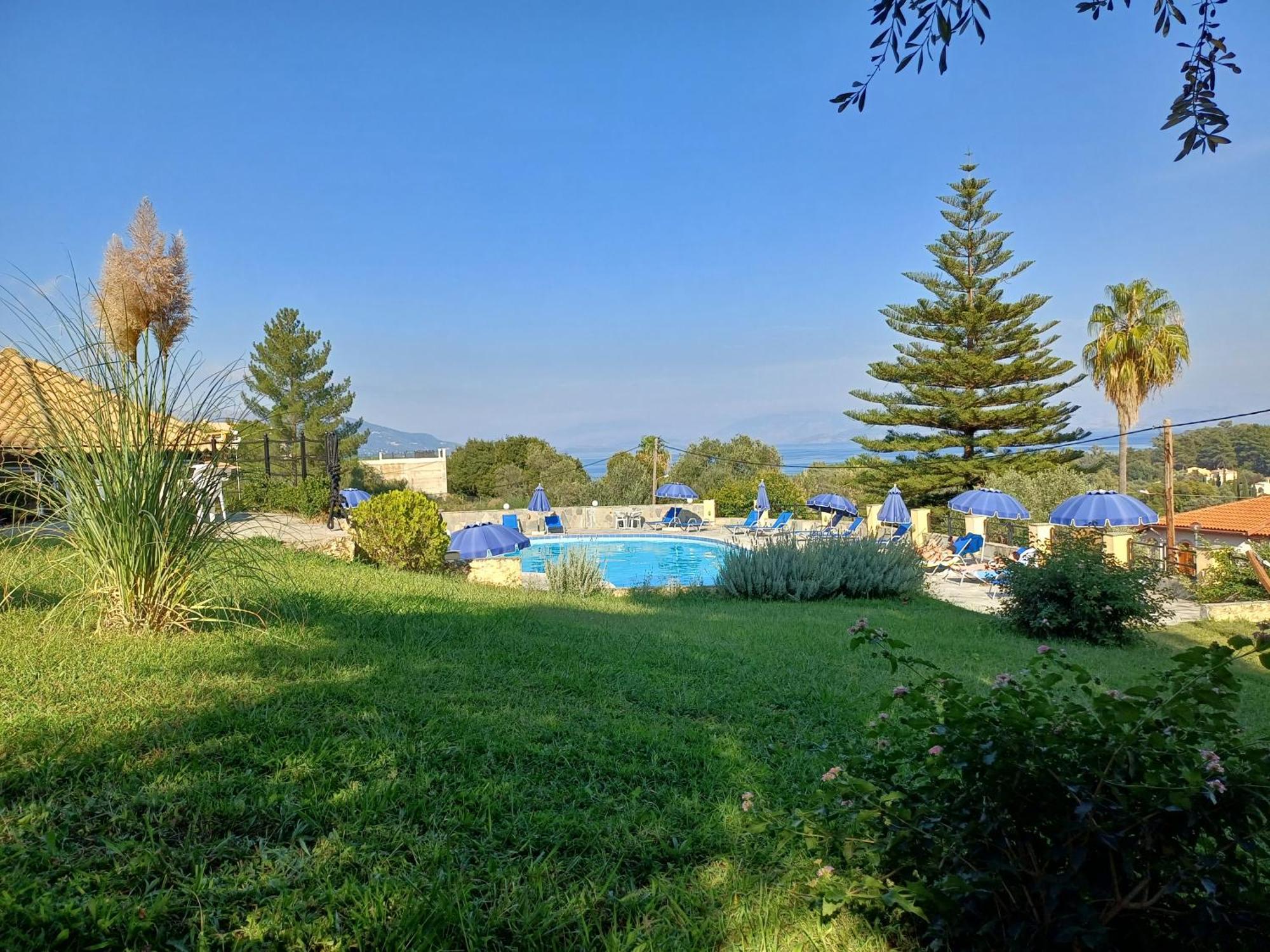Penelope Apartment Hotel Дасия Екстериор снимка